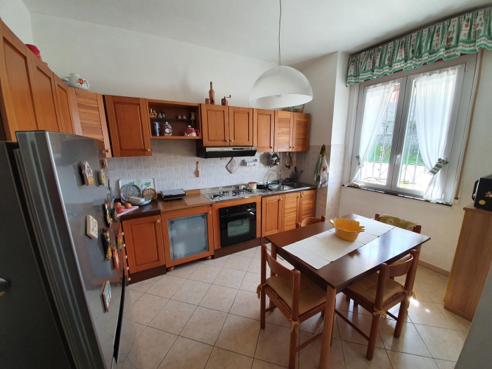 Foto 3 Appartamento in Vendita in Via Aurelia 60 - Vezzano Ligure (SP)
