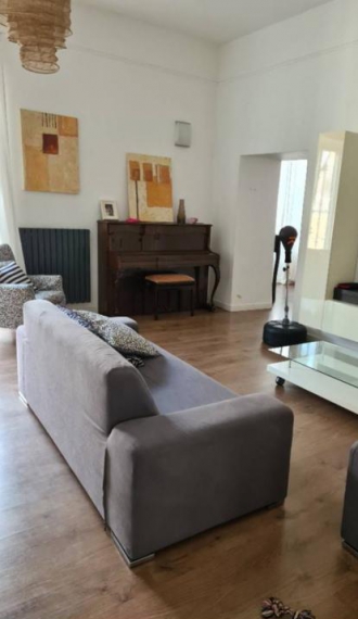 Foto 3 Appartamento in Vendita in Via Mercanti 20 - Salerno (SA)