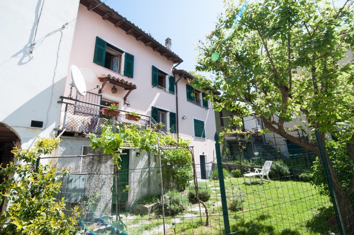 Foto Cielo-terra in Vendita in Salita Colla 10 - Parodi Ligure (AL)