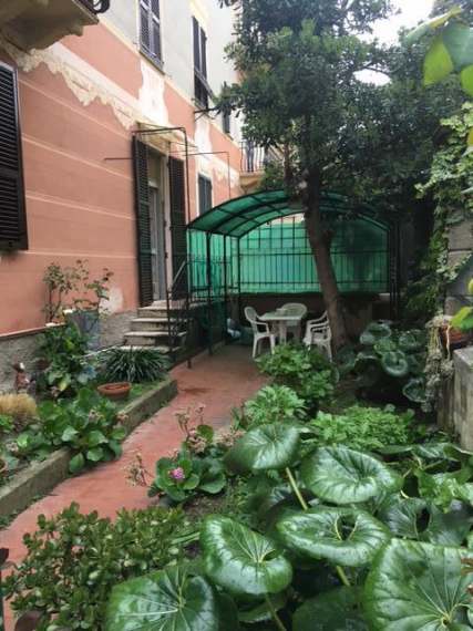 Foto Appartamento in Vendita in Via Della Tagliata - Savona (SV)