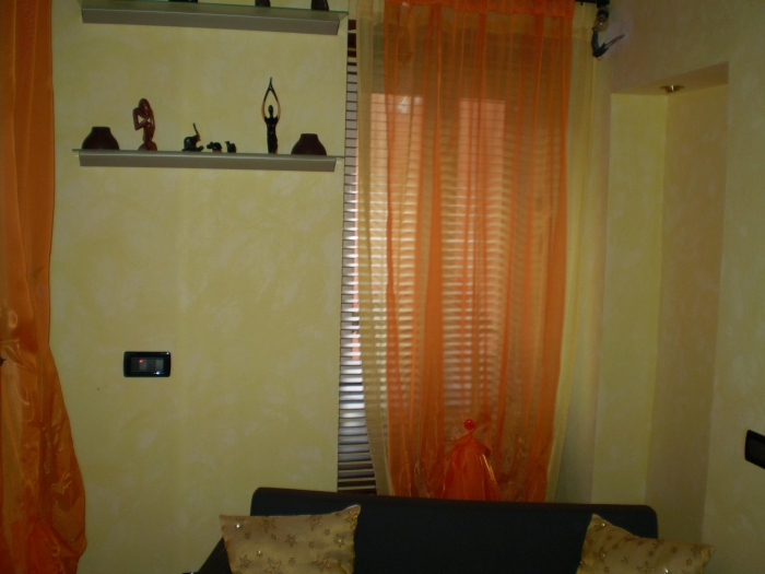 Foto Appartamento in Vendita in Vicolo Arozzo - Massa (MS)