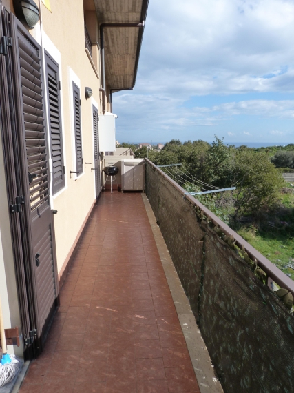 Foto Appartamento in Vendita in Via Fratelli Maugeri - Aci Catena (CT)