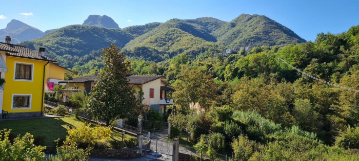 Foto Appartamento in Vendita in Via Longino - Fivizzano (MS)