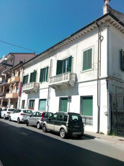 Foto Albergo in Vendita in Via Verdi 20 - Viareggio (LU)