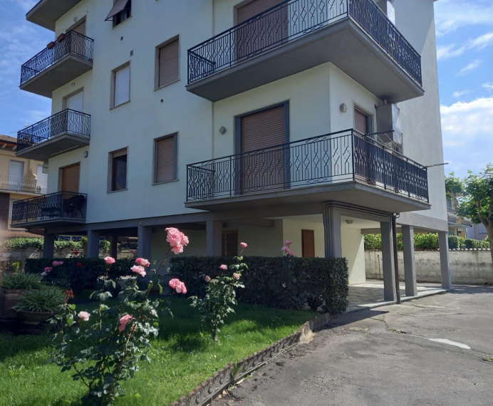 Foto Appartamento in Vendita in Via Luigi Galvani 18 - Camaiore (LU)