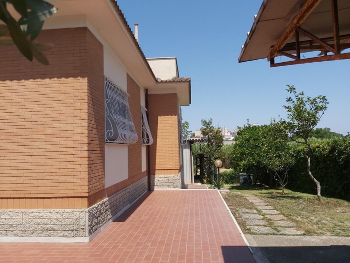 Foto 5 Villa in Vendita in Via Ponserico 7 - Nettuno (RM)