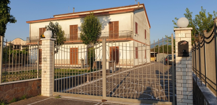 Foto Casa indipendente in Vendita in Via Amorosi Snc - San Salvatore Telesino (BN)