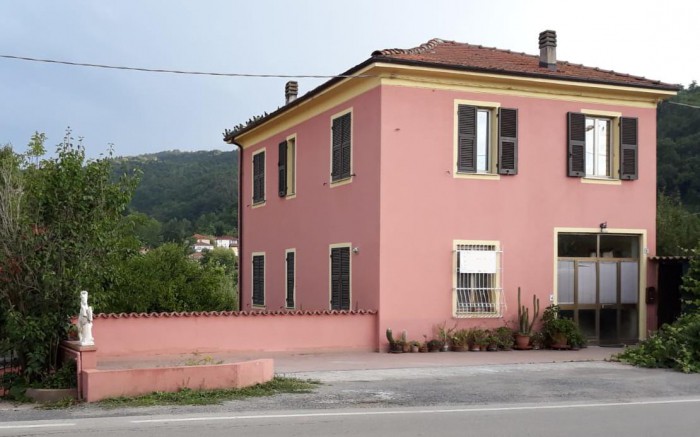 Foto Villa in Vendita in Loc. Italia, 4 - Saliceto (CN)