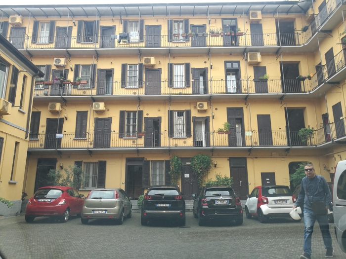 Foto Appartamento in Vendita in Via Lodovico Il Moro 139 - Milano (MI)