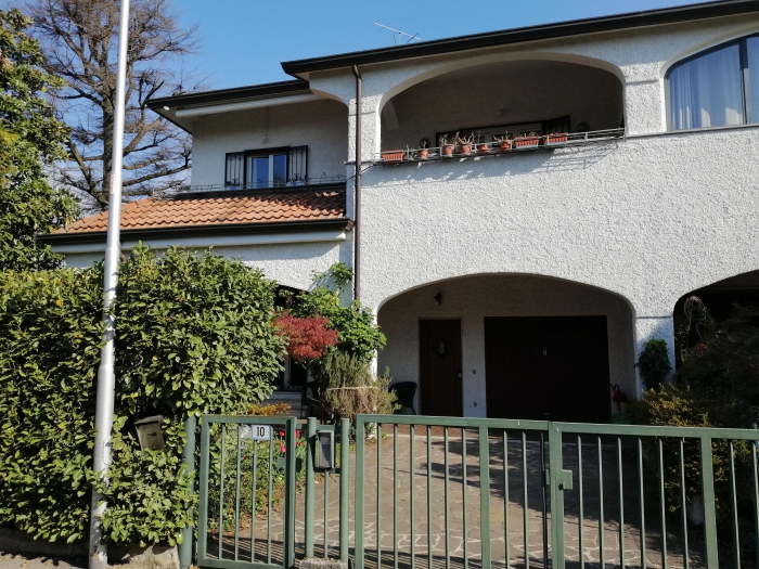 Foto principale Villa in Vendita in Via Dante - Burago di Molgora (MB)
