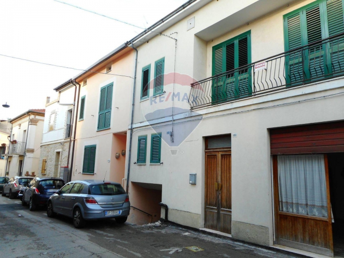 Foto Casa indipendente in Vendita in Corso Garibaldi 100 - Paglieta (CH)