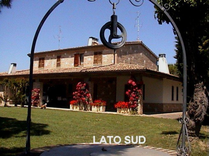 Foto principale Villa in Vendita in Strada San Germano 52 - Tavullia (PU)