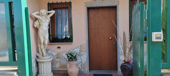 Foto 4 Villa in Vendita in Via Lucrezia Romana  - Ciampino (RM)