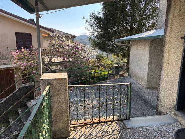 Foto 2 Casa indipendente in Vendita in Via Adua 4 Cembrano  - Maissana (SP)