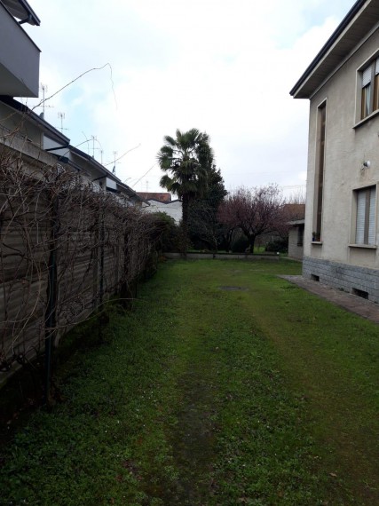 Foto 5 Casa indipendente in Vendita in V. MONTE RESEGONE 36  - Cesano Maderno (MB)