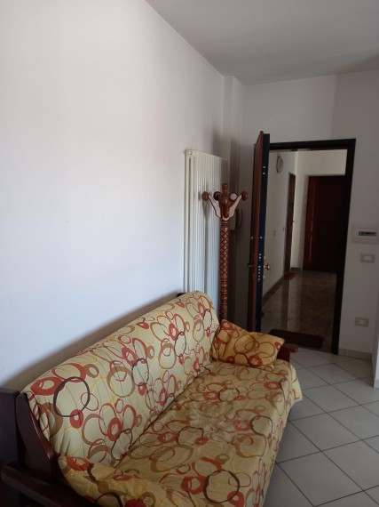 Foto 5 Appartamento in Vendita in Via Roma, 234 - Scoppito (AQ)
