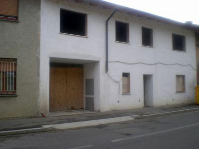 Foto 4 Casa indipendente in Vendita in Via Cairoli 68 - Dorno (PV)