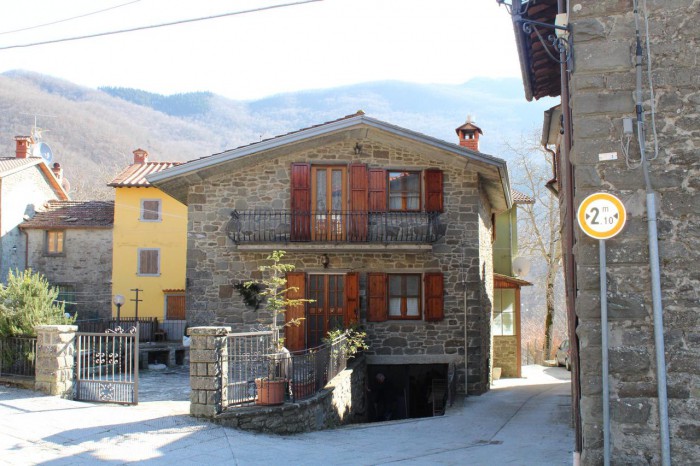 Foto 3 Casa indipendente in Vendita in Località Piandelponte 98 - Bibbiena (AR)