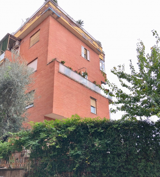 Foto 4 Appartamento in Vendita in Via Andrea Angiulli 7 - Roma (RM)