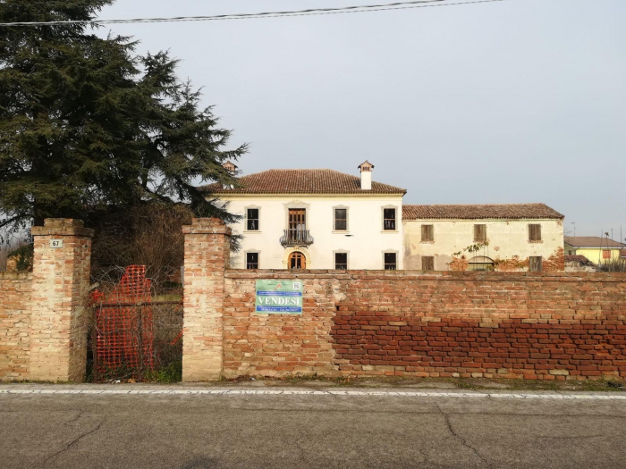 Foto Villa in Vendita in Centro - Trecenta (RO)