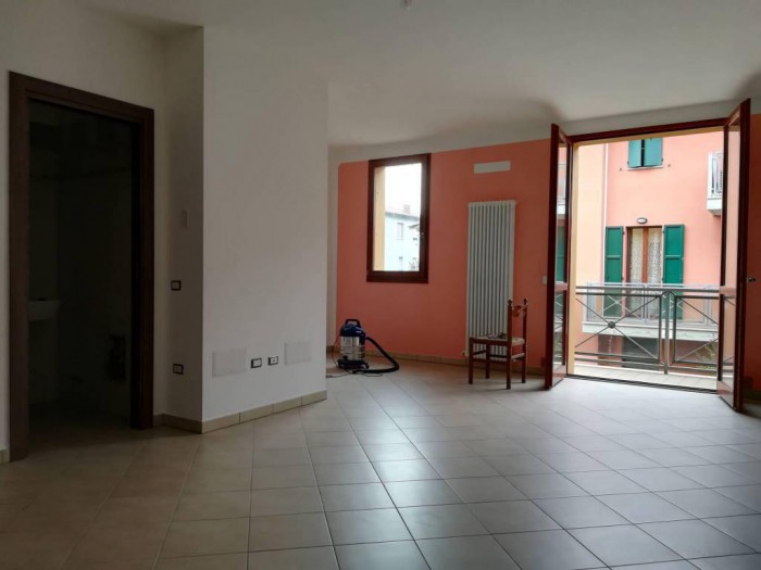 Foto 4 Cielo-terra in Vendita in Via Sandro Pertini 1 - Massa Lombarda (RA)
