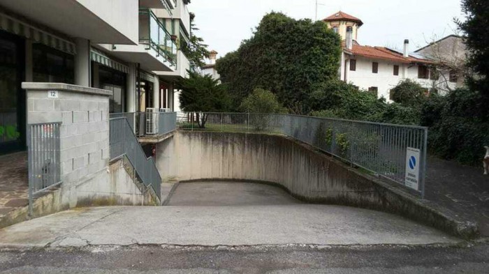 Foto principale Garage o box in Vendita in Via Cau De Mezo - Ronchi dei Legionari (GO)