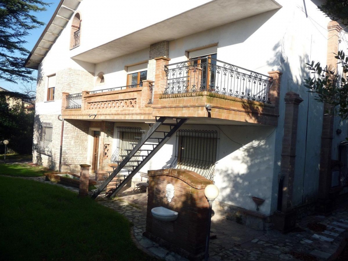 Foto 2 Villa in Vendita in Via Castellana 15a - Sarzana (SP)