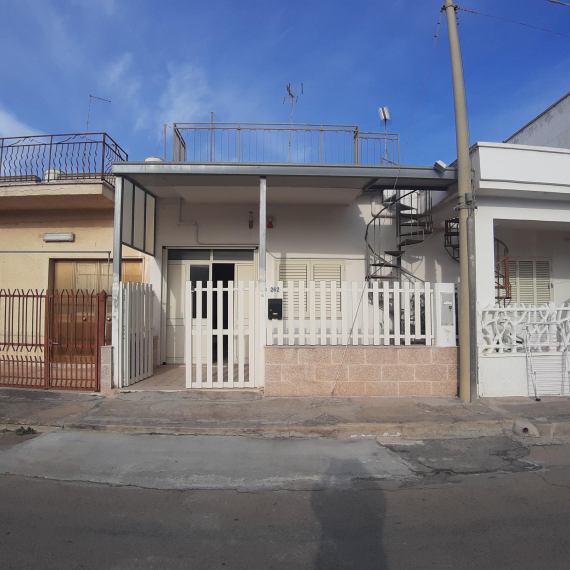 Foto Casa indipendente in Vendita in Via Torre Lapillo, 262 - Porto Cesareo (LE)