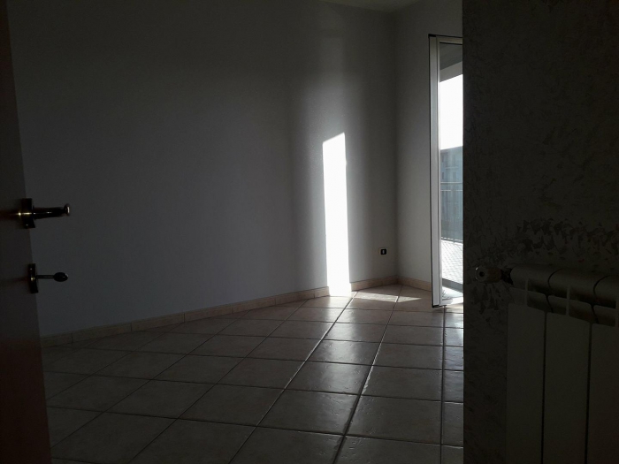 Foto 3 Appartamento in Vendita in VIA SPAZZILLI - Giugliano in Campania (NA)