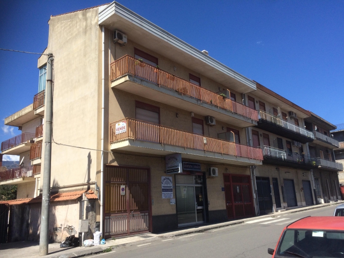 Foto Appartamento in Vendita in Via San Giuseppe 184 - Mascali (CT)