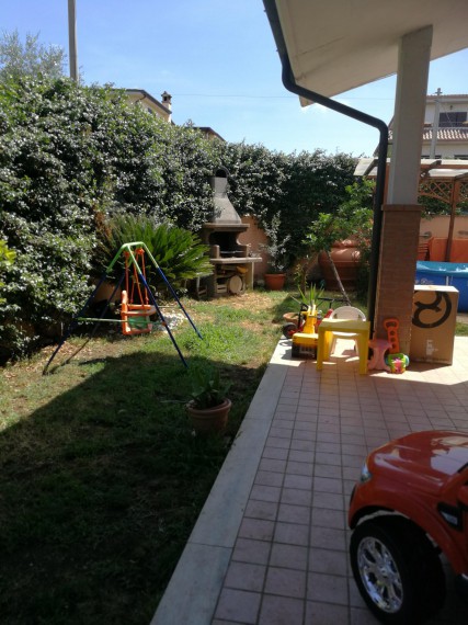 Foto principale Villa in Vendita in Via Guido Reni, 3c - Guidonia Montecelio (RM)