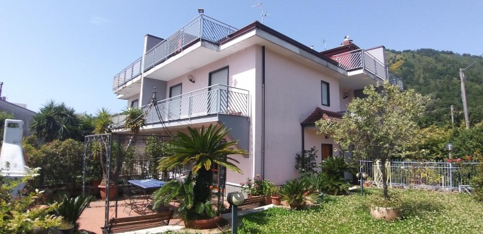 Foto Villa in Affitto in Via Niccolò Fumo 25 - Baronissi (SA)