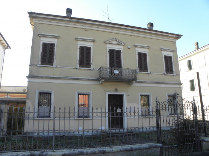 Foto principale Casa indipendente in Vendita in Viale Zonta 28 - Suzzara (MN)