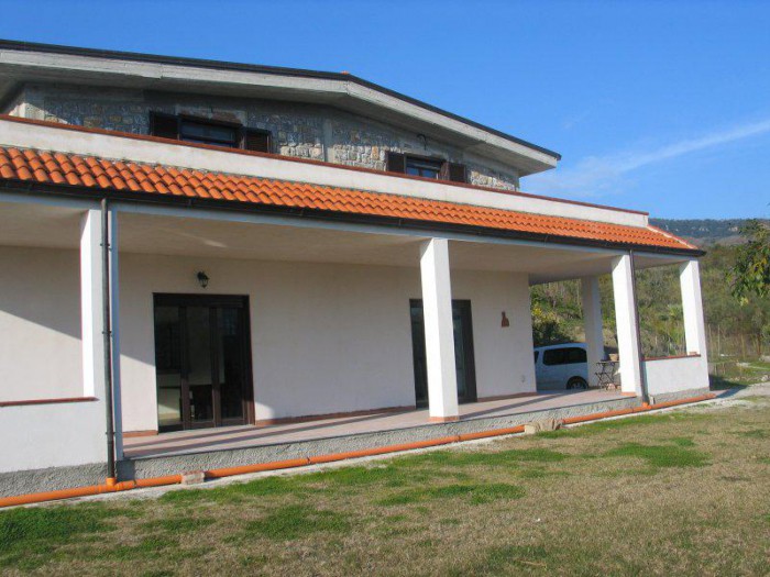 Foto Casa indipendente in Vendita in SS.18 Km 196.600 - Roccagloriosa (SA)