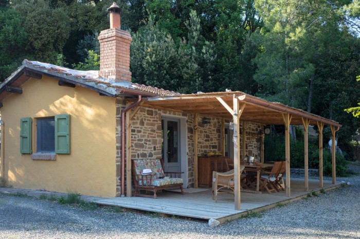 Foto Casa indipendente in Vendita in Loc. Fornelli - Riparbella (PI)