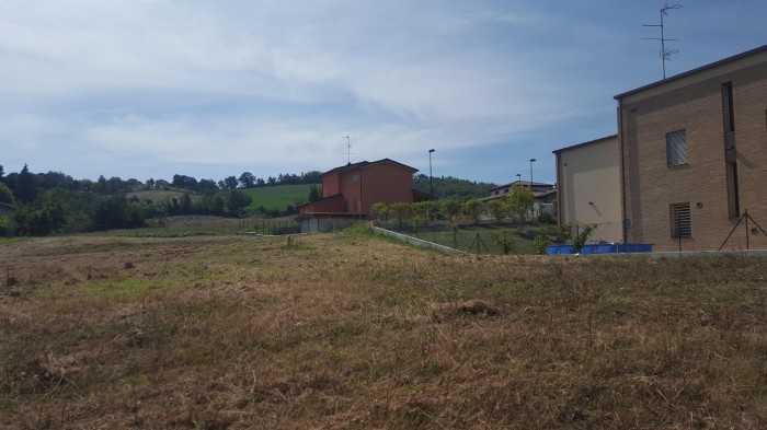 Foto Terreno in Vendita in Loc. Canneto - Lesignano de' Bagni (PR)