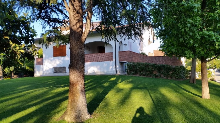 Foto Villa in Vendita in Via Xxv Aprile 26/B - Bagnacavallo (RA)