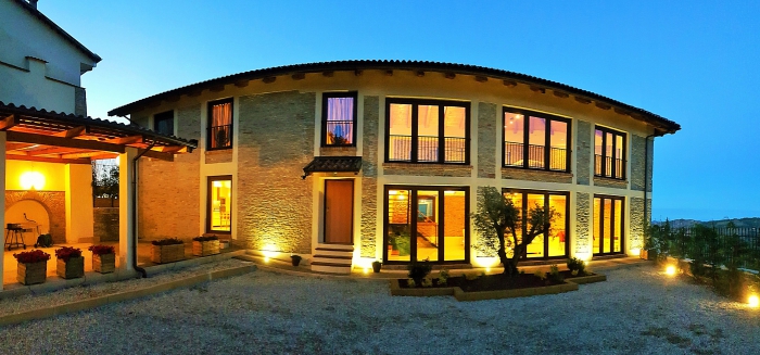 Foto Villa in Vendita in Navirotto - Mango (CN)