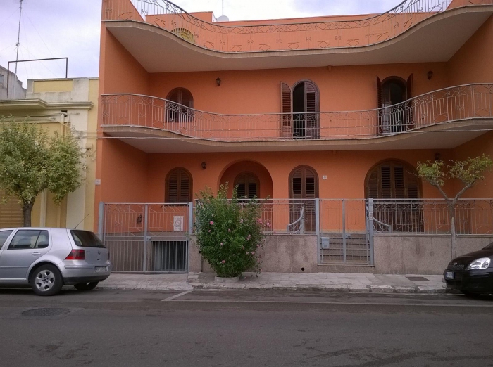 Foto principale Casa indipendente in Vendita in Via XXV Aprile, 35 - Cutrofiano (LE)
