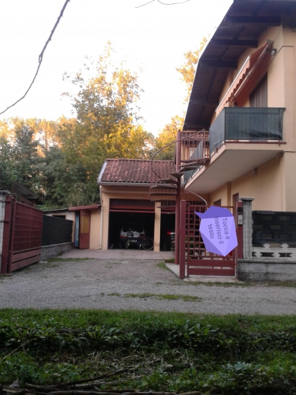 Foto principale Casa indipendente in Vendita in Via Europa  - Turbigo (MI)