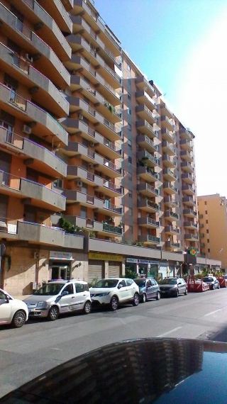 Foto Appartamento in Affitto in Via Giordano Zandonai - Palermo (PA)